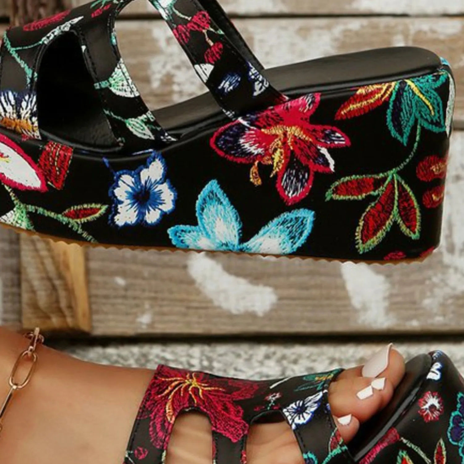 Floral Flirt Sandals