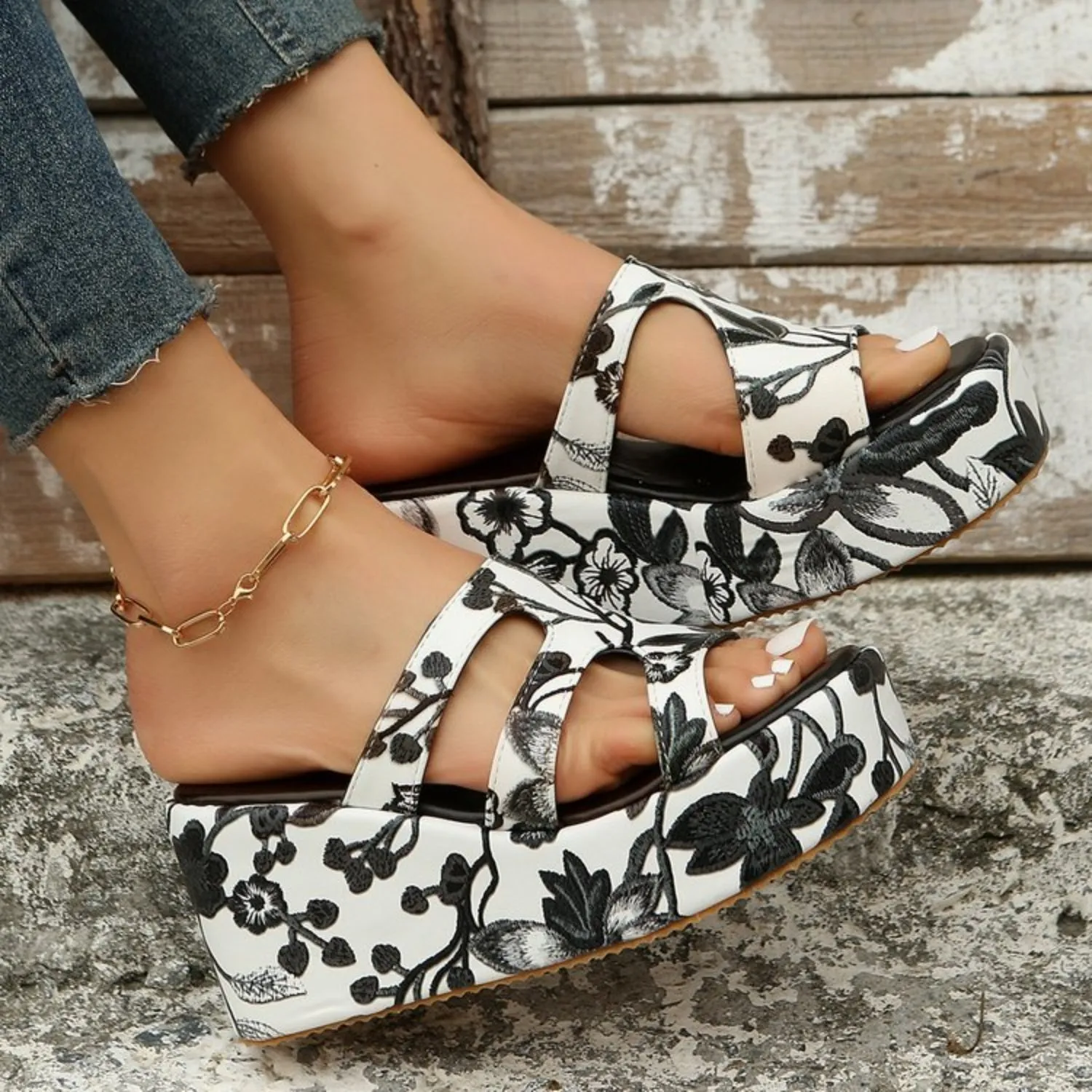 Floral Flirt Sandals