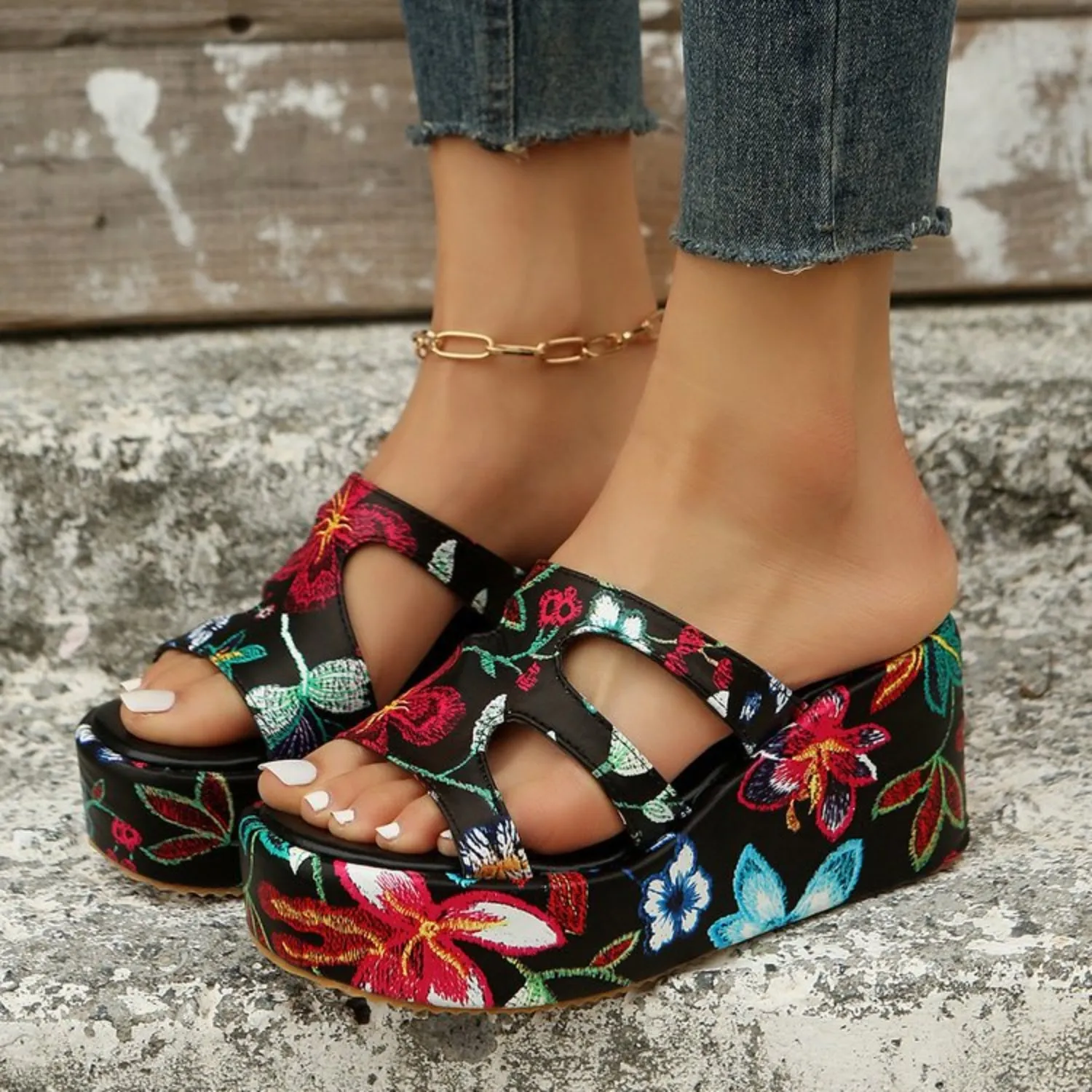 Floral Flirt Sandals