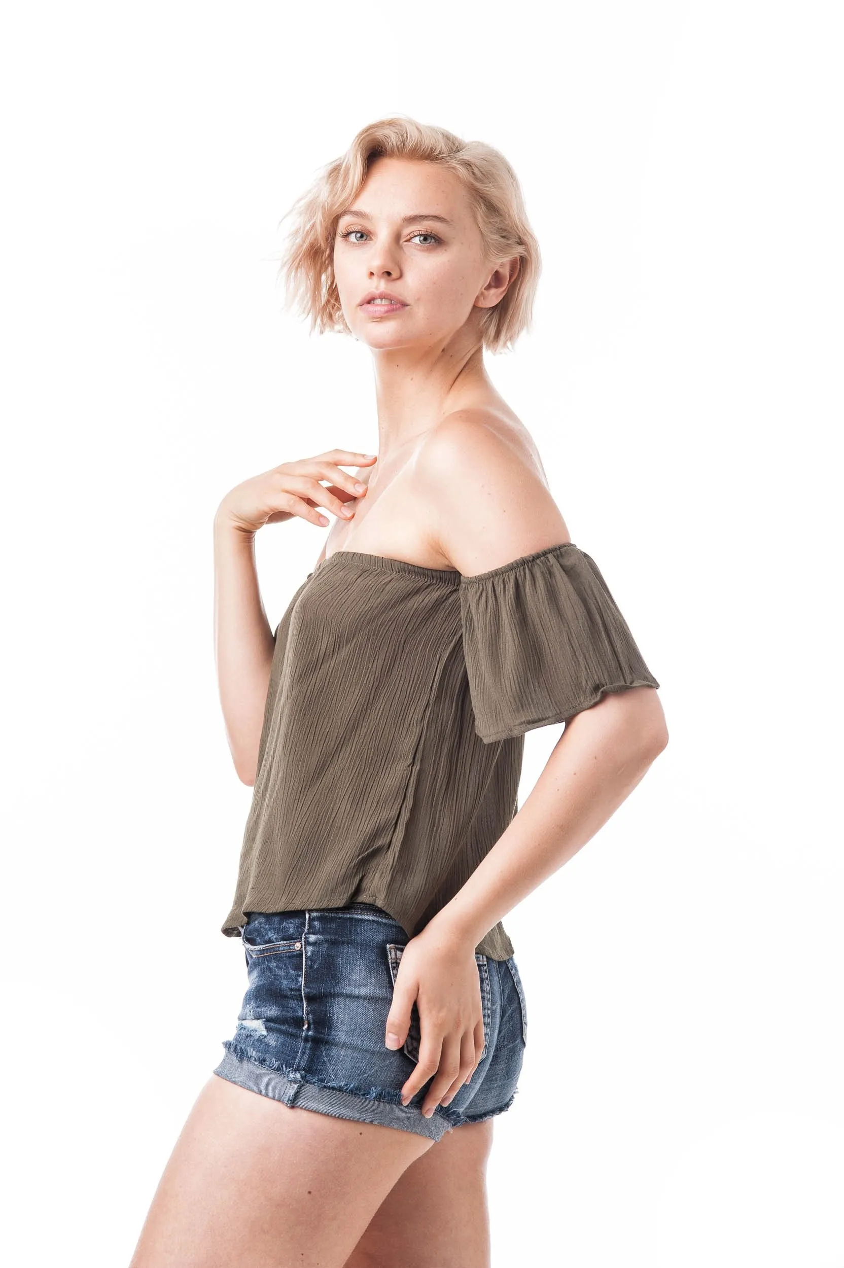Khanomak Short Sleeve Off The Shoulder Crinkled Flounce Crop Top