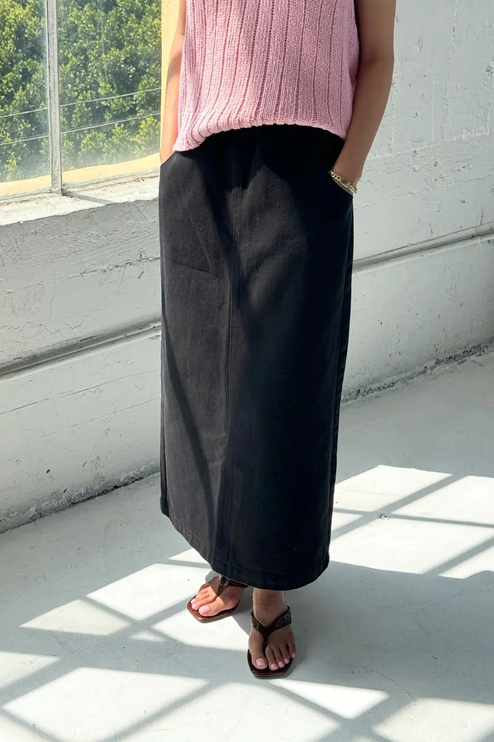 Long City Skirt (Black)