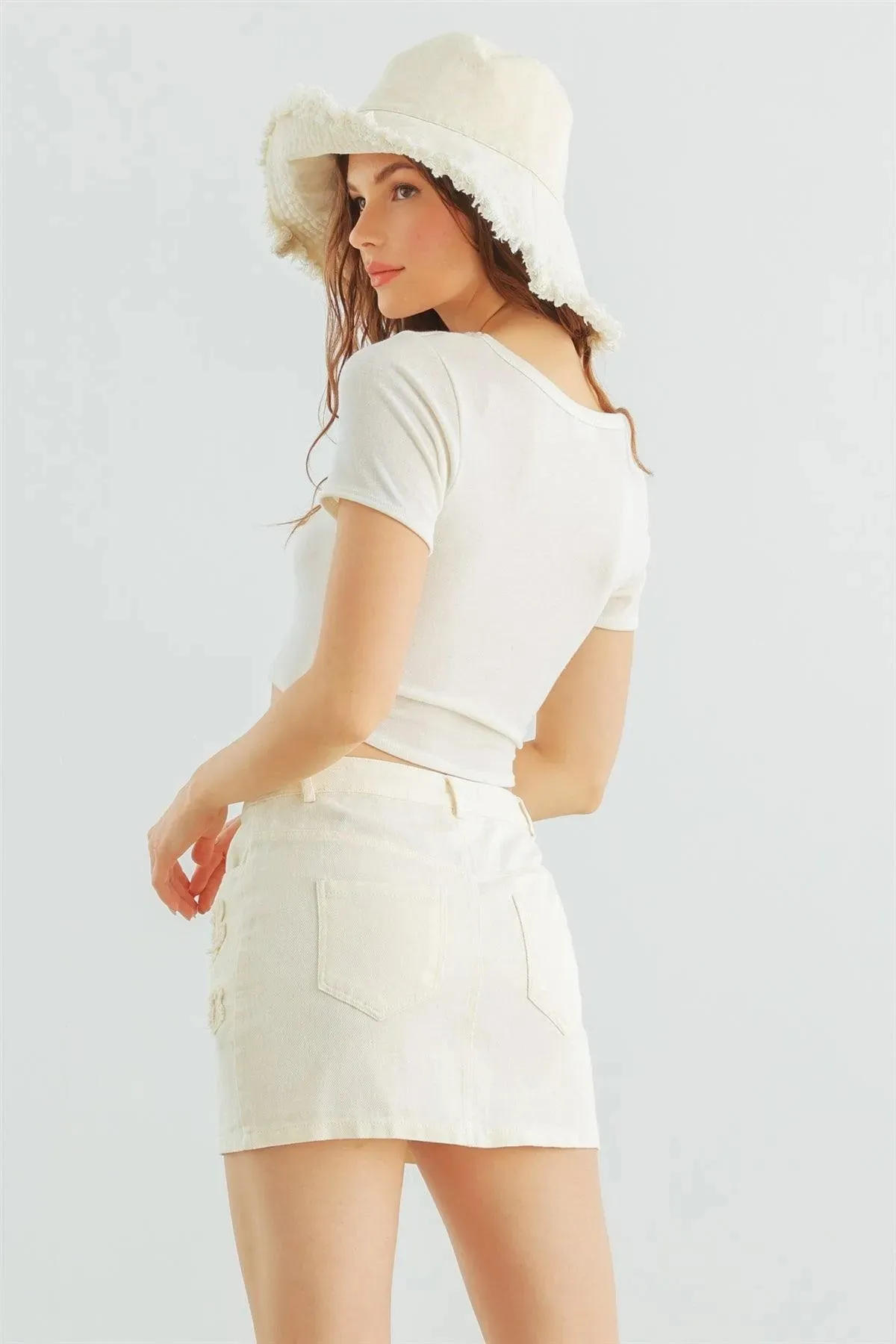 Off White Round Neck Short Sleeve Crop Top /1-2-2-1