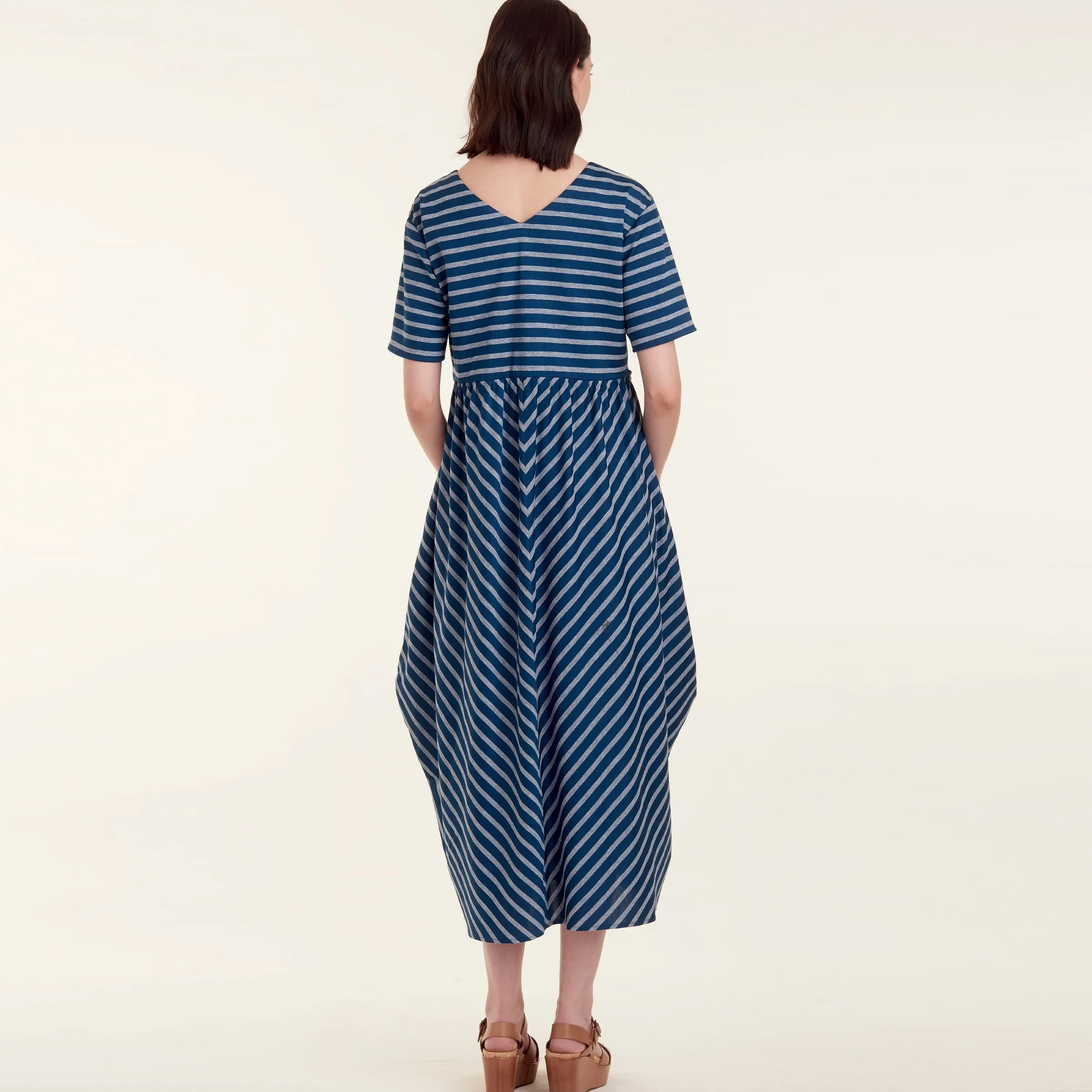 Simplicity Sewing Pattern 9140 Relaxed Pullover Dress